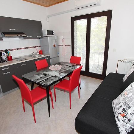 Apartments Marlina Ровин Екстериор снимка
