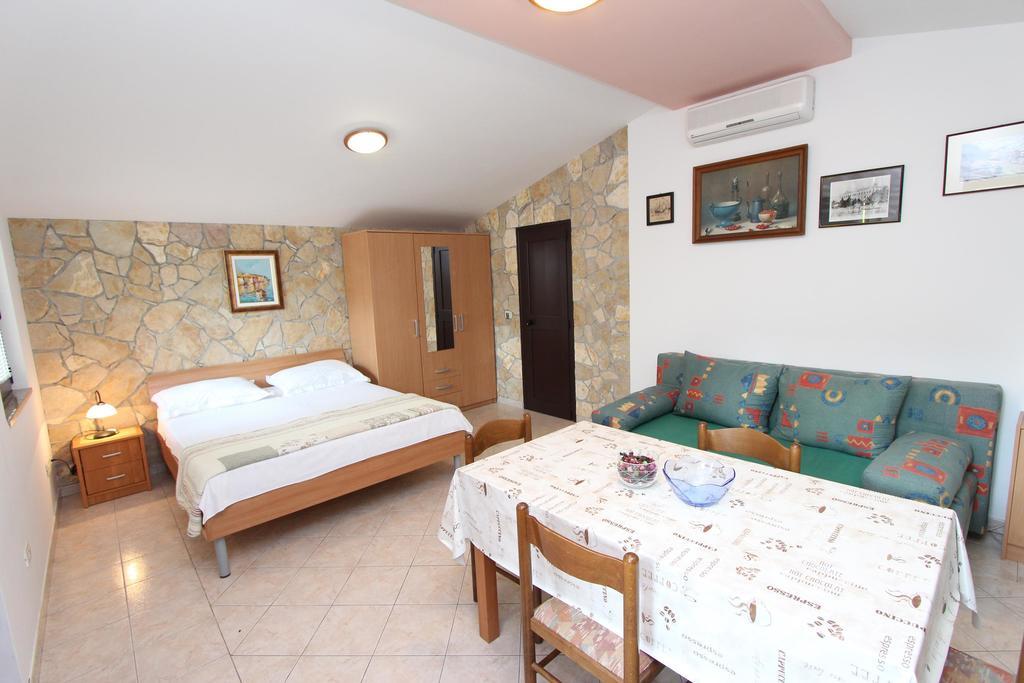 Apartments Marlina Ровин Стая снимка